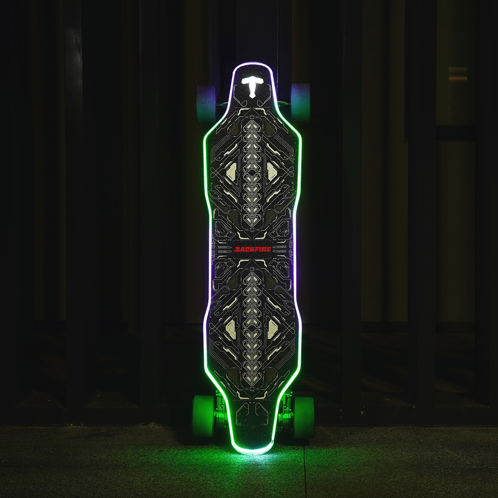 プレイボーイ Backfire Zealot X2 Gear Drive Electric Skateboard with Major V3